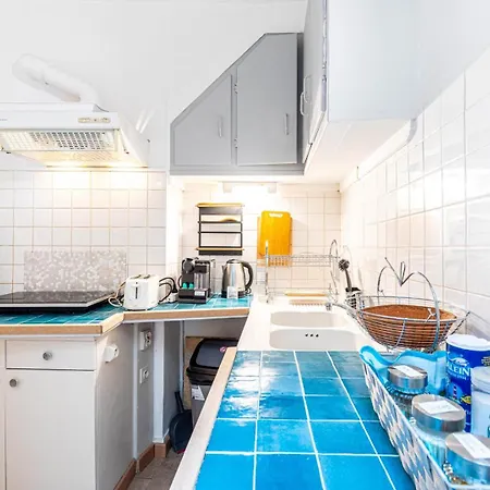 Guestready - Elegant Comfort Near Pantheon Apartment